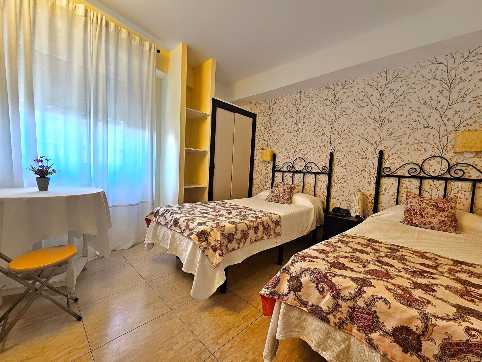 Hostal Mainz Piedralaves Exteriér fotografie